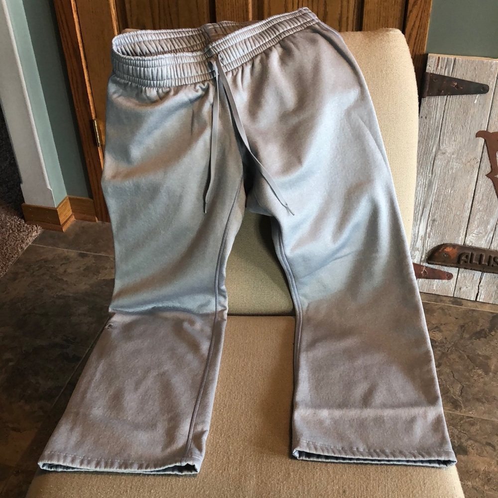 Under Armour women straight leg sweat pant